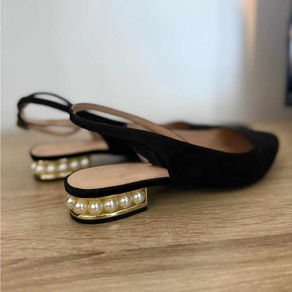Elegant Black Slingback Heels with Pearl Detail